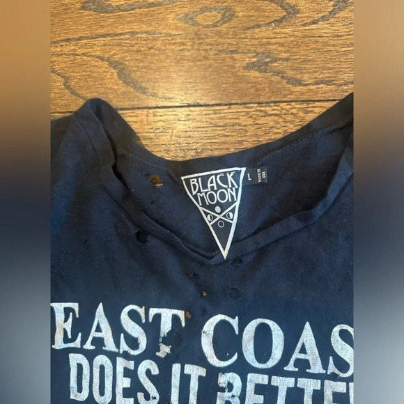 BLACK MOON URBAN OUTFITTERS Distressed Cropped T-Shirt Size Large u0773 - Picture 4 of 9